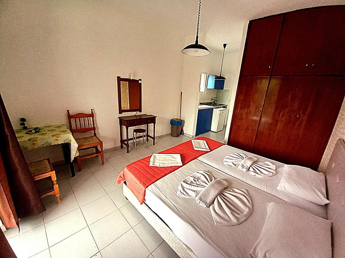 Holidays Studios & Apartments Лаганас Екстериор снимка