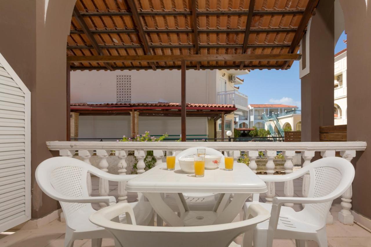 Holidays Studios & Apartments Лаганас Екстериор снимка