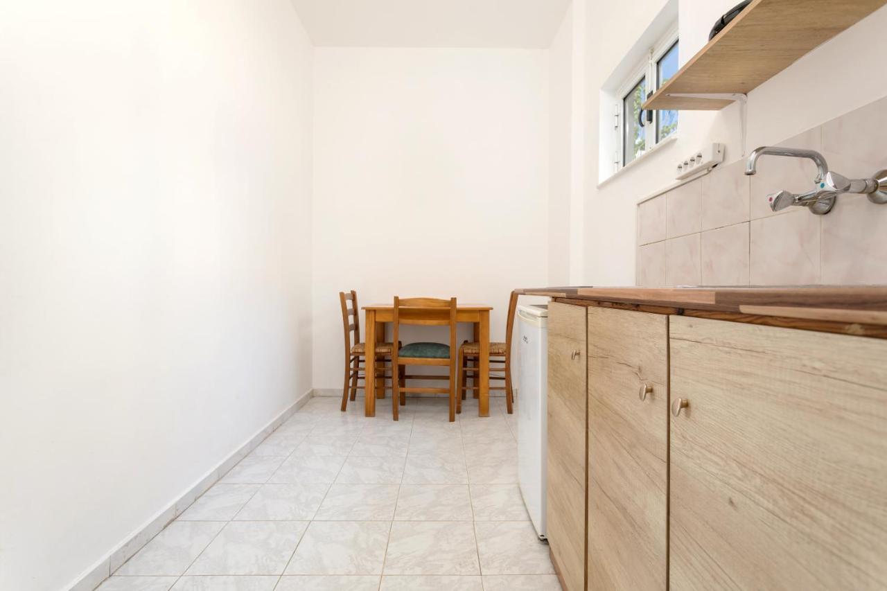 Holidays Studios & Apartments Лаганас Екстериор снимка