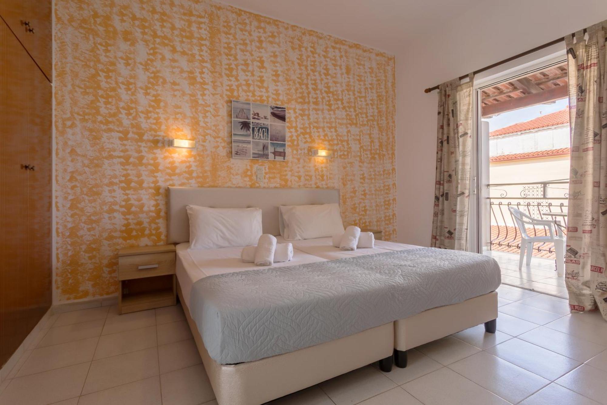 Holidays Studios & Apartments Лаганас Екстериор снимка