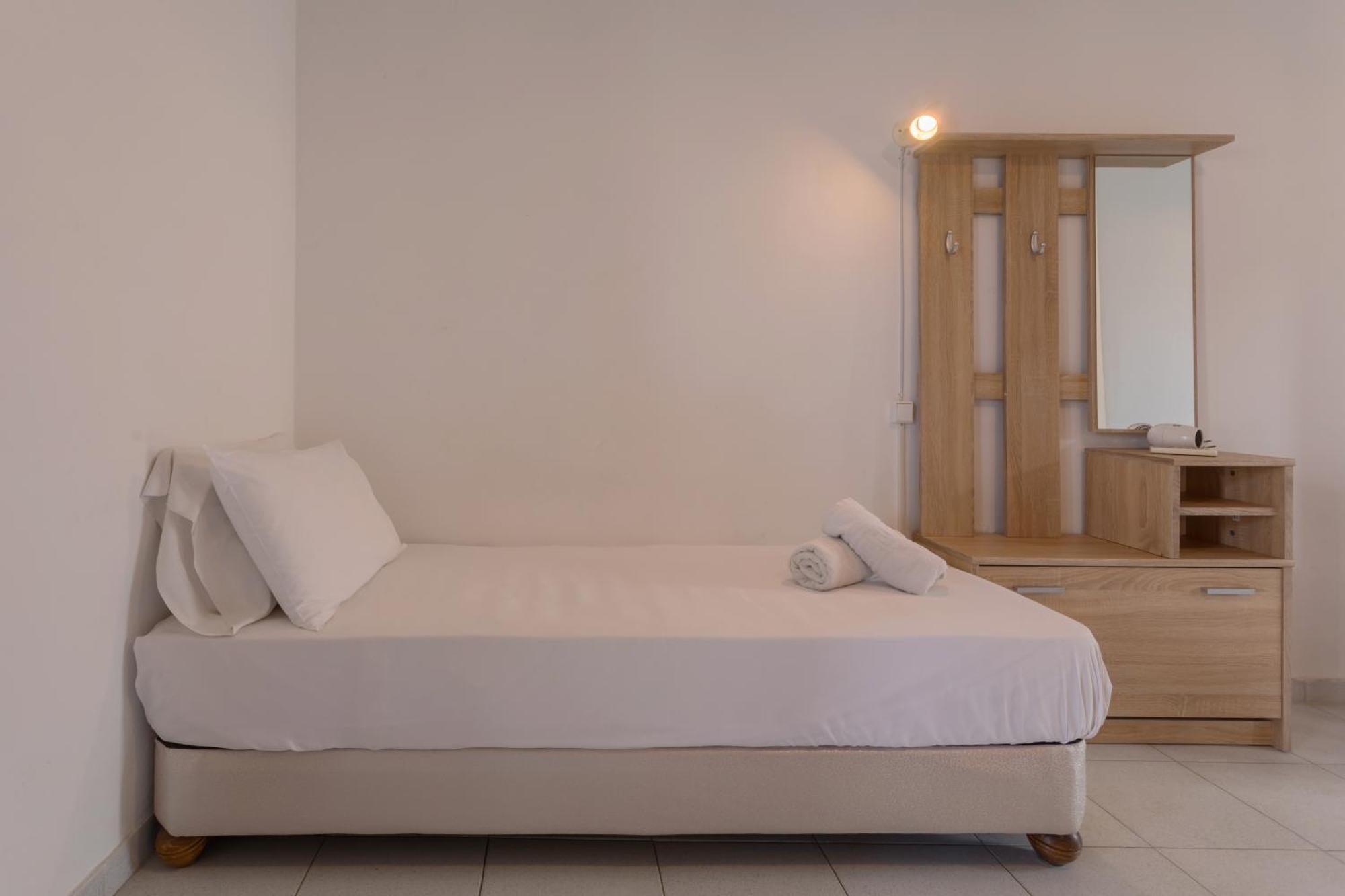 Holidays Studios & Apartments Лаганас Екстериор снимка