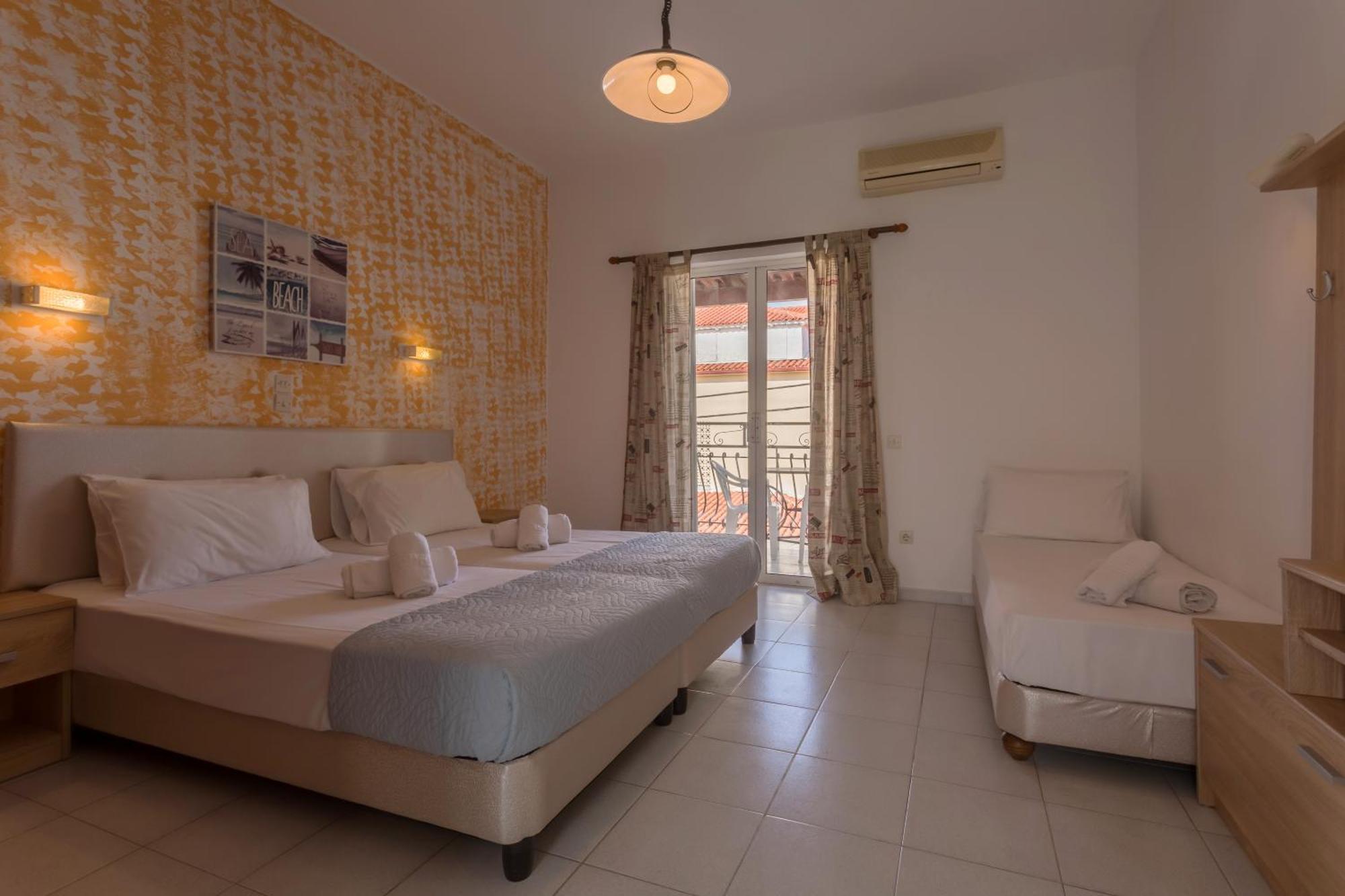 Holidays Studios & Apartments Лаганас Екстериор снимка