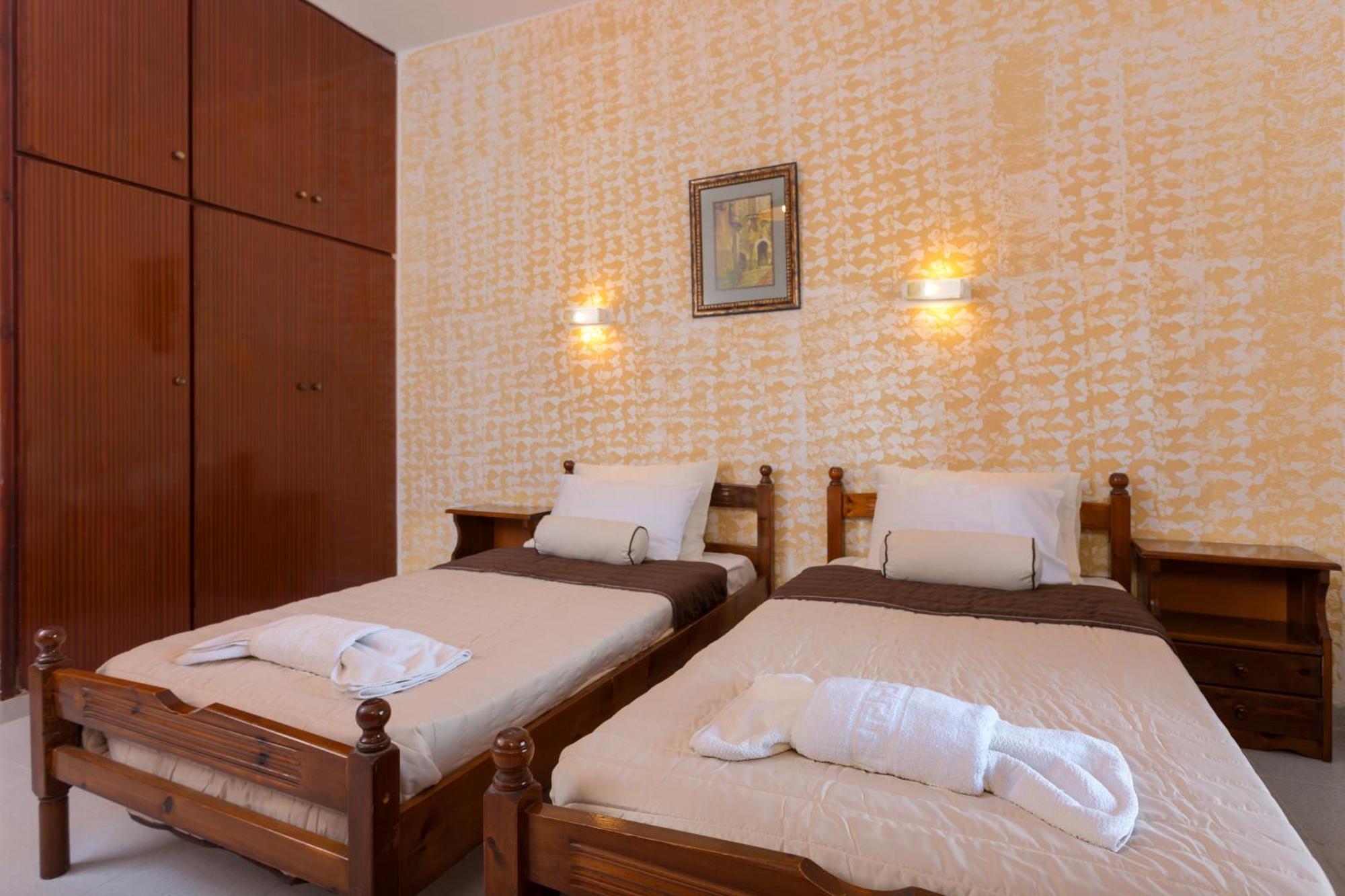 Holidays Studios & Apartments Лаганас Екстериор снимка